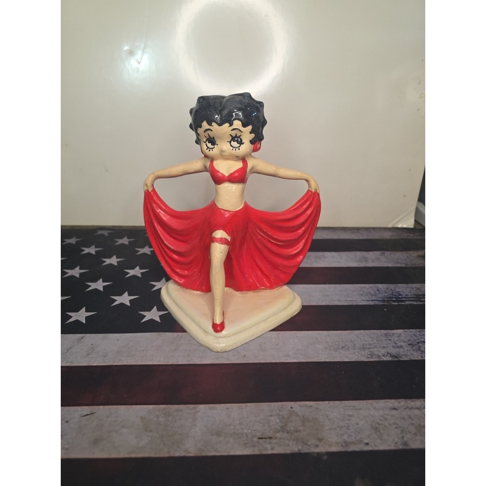 BETTY BOOP LONGVIEW MOLDS CERAMIC FIGURE HAND PAINTED